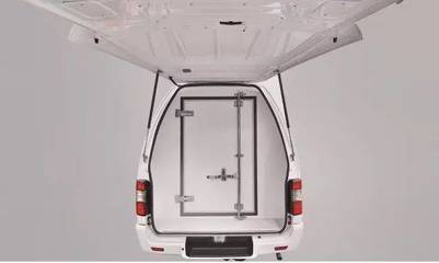 厦门金旅海狮冷藏车 随车吊 高效冷链物流的智能解决方案